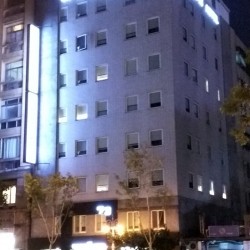 Hotel 73