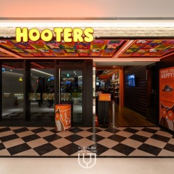 Hooters 信義店