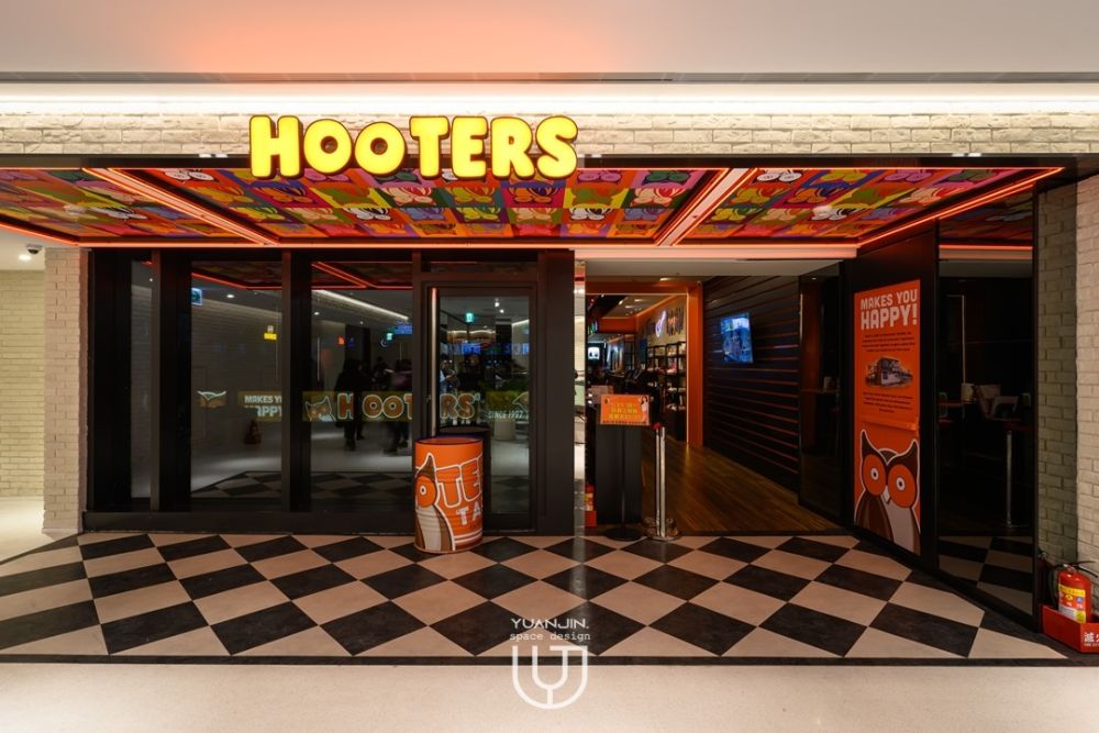 Hooters- Xinyi Store